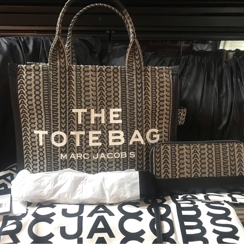 Marc Jacobs Medium Monogram Tote and Wallet